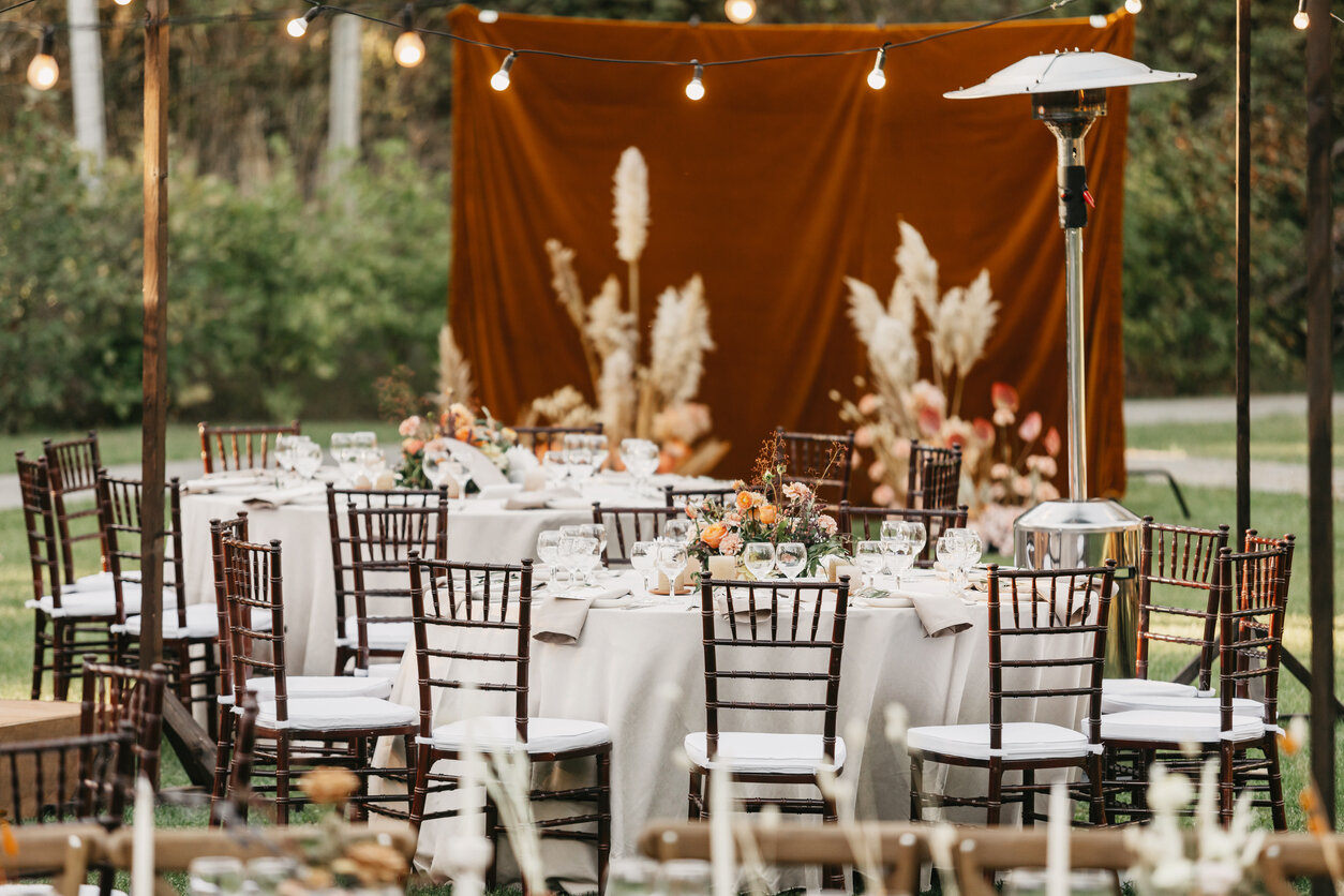 Gartenhochzeit Beleuchtung